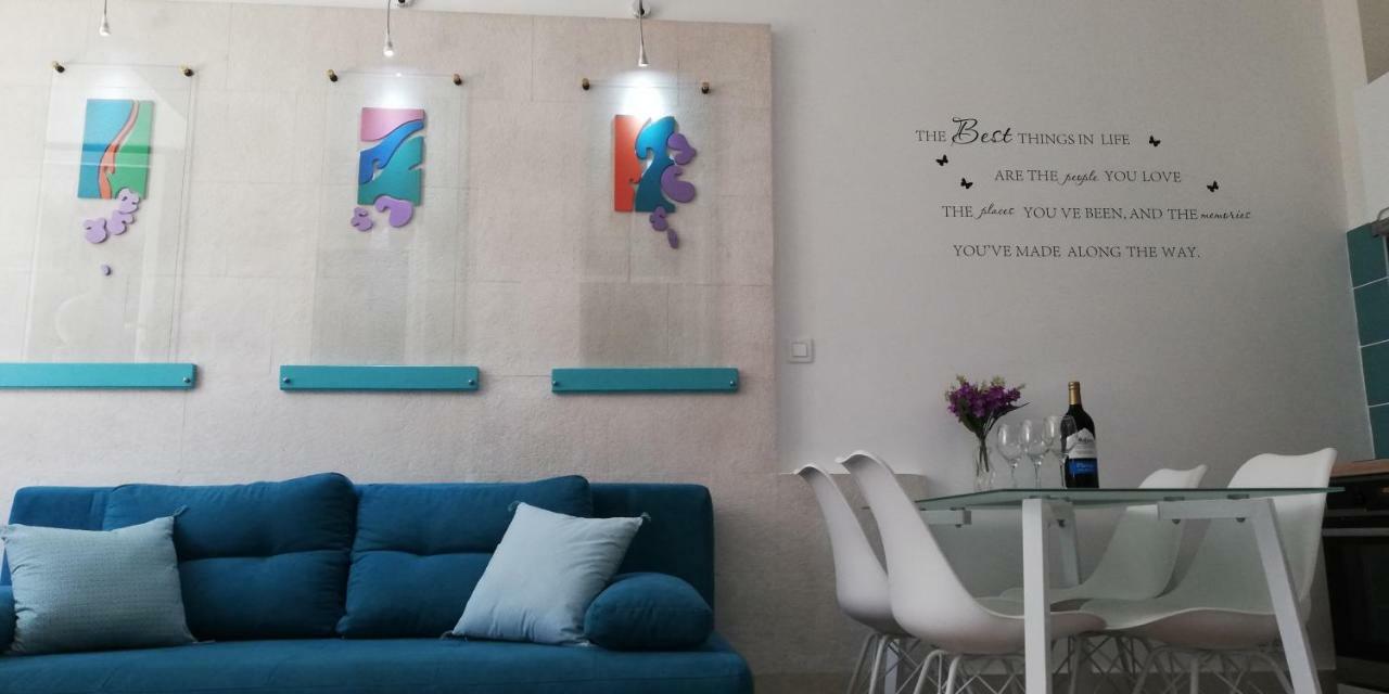 Ibis Your Cosy Oasis With Private Parking And Patio Split Exterior photo